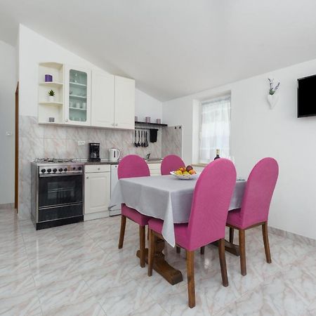 Apartments Emil Pula Luaran gambar