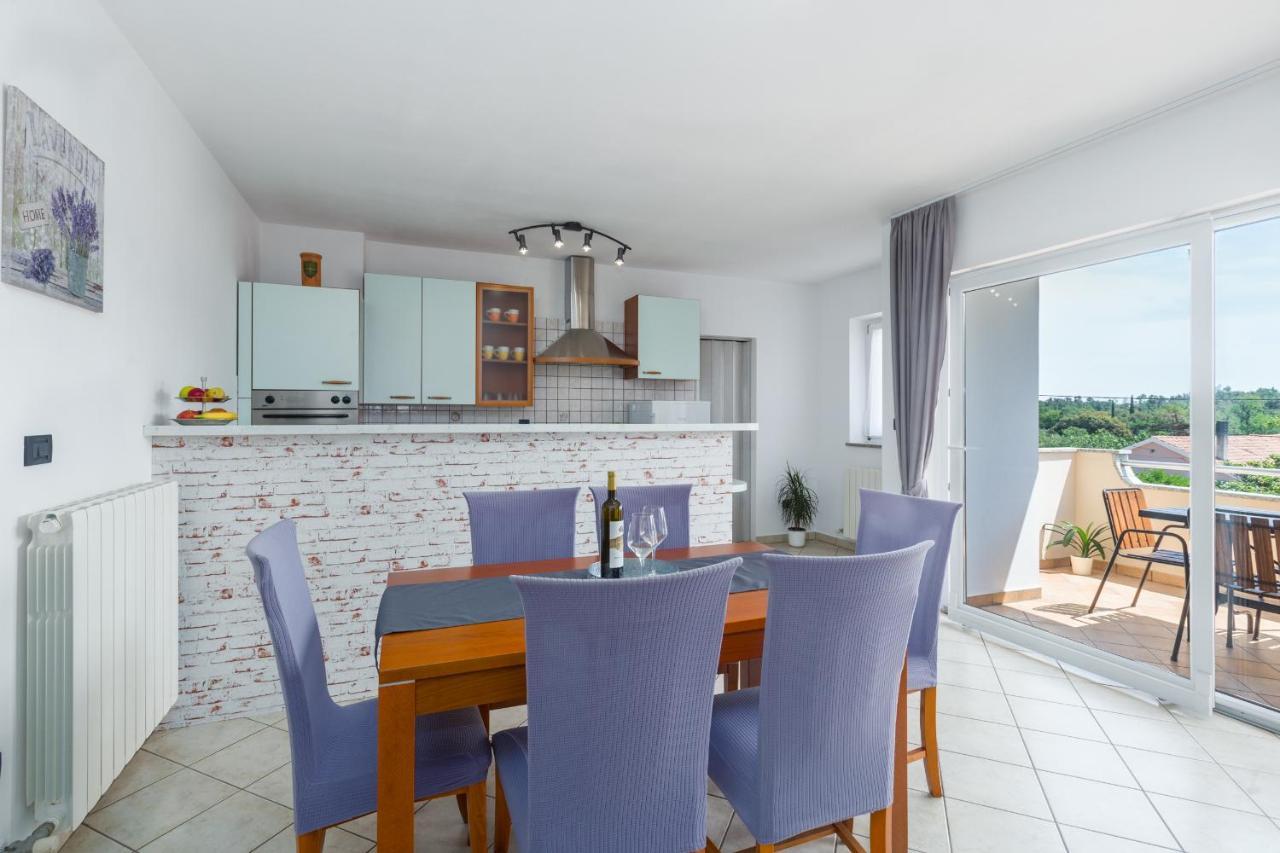 Apartments Emil Pula Luaran gambar