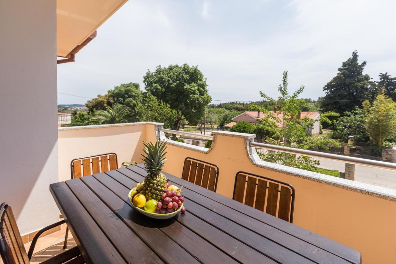 Apartments Emil Pula Luaran gambar