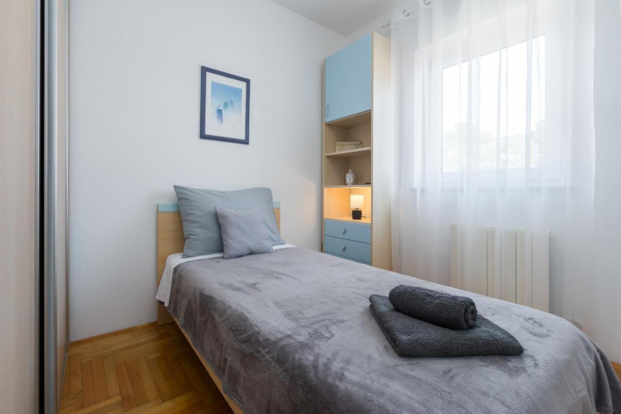 Apartments Emil Pula Luaran gambar