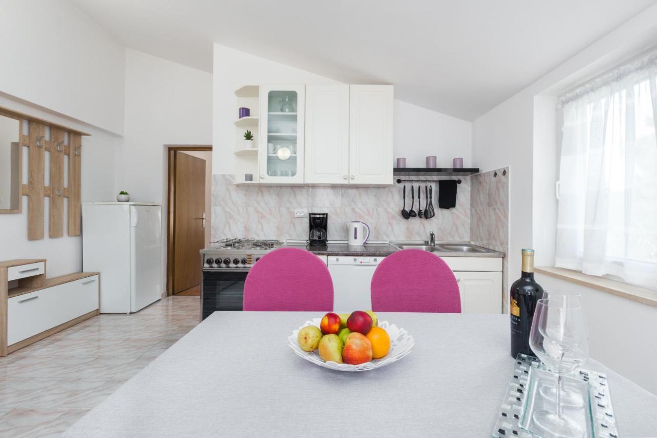 Apartments Emil Pula Luaran gambar