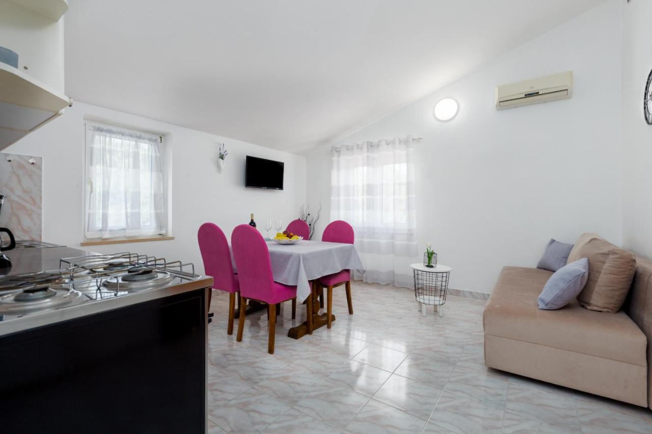 Apartments Emil Pula Luaran gambar
